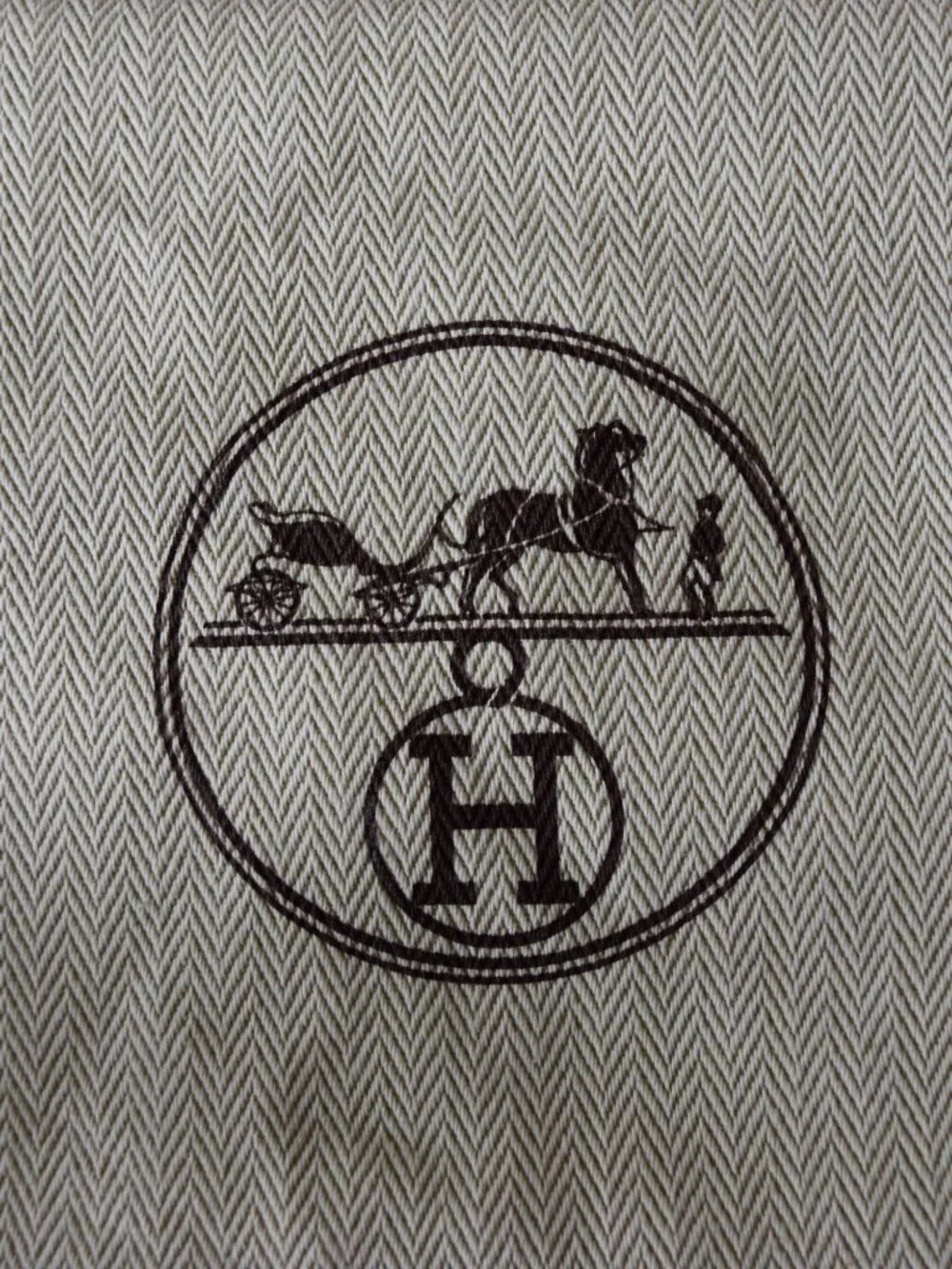 Hermes "Berlines Bayadere" Beach Dress - Picture 2 of 15